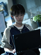 杨佳佳